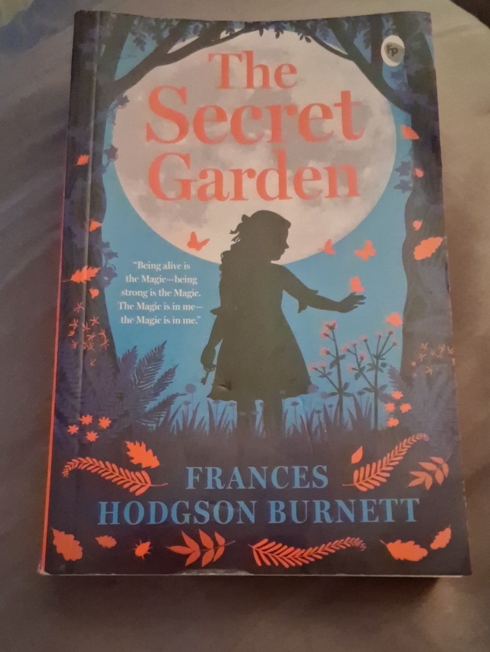 New Paperback! The Secret Garden by Frances Hodgson Burnett